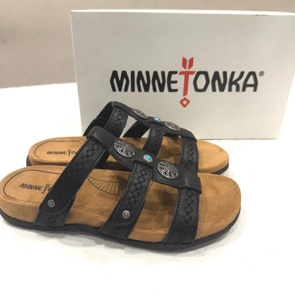 MINNETONKA 70819 WOMEN'S  BAKER SLIP ON SHOES COLOR BLACK